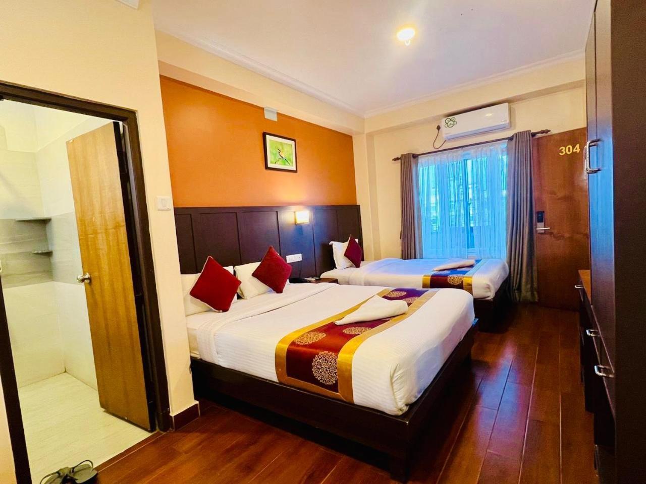 Hotel Eco Tree Покхара Экстерьер фото